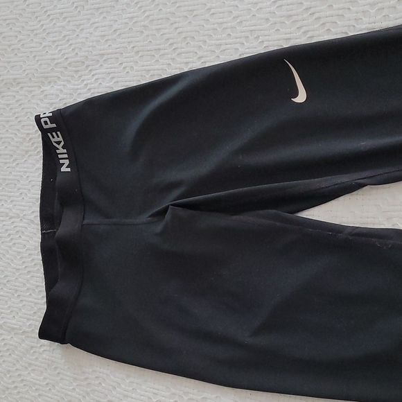 Nike Pro tights - Picture 2 of 7